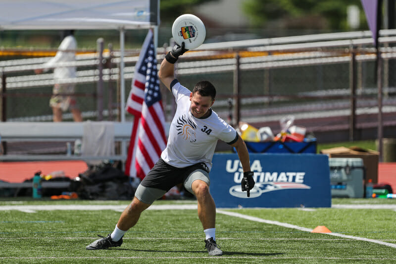 New York PoNY's John Randolph in the WUCC 2022 final. Photo: Paul Rutherford -- UltiPhotos.com