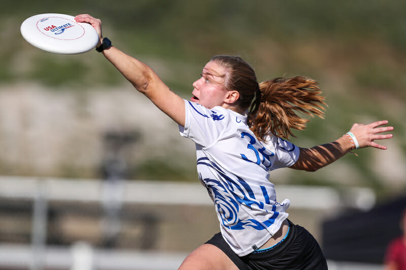 UCSD's Abbi Shilts at the 2021 College Championships. Photo: Paul Rutherford - UltiPhotos.com