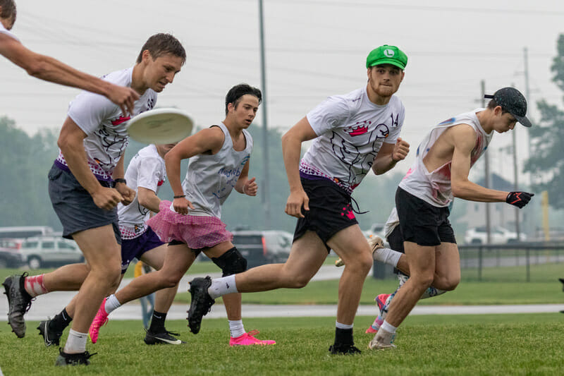 FIRST LOOK: USA National Team Black Jerseys - Livewire - Ultiworld