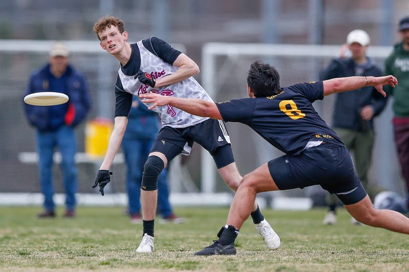 Massachusetts' Isaac Kaplan throws a flick at the 2024 Smoky Mountain Invite. Photo: William "Brody" Brotman - UltiPhotos.com