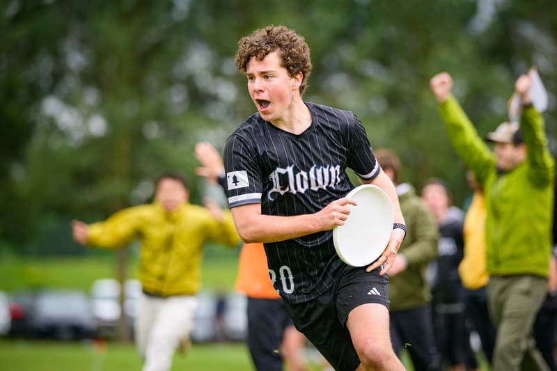 Bowdoin's Zach Widmyer celebrates a score at the 2025 D-III College Championships. Photo: Sam Hotaling - UltiPhotos.com