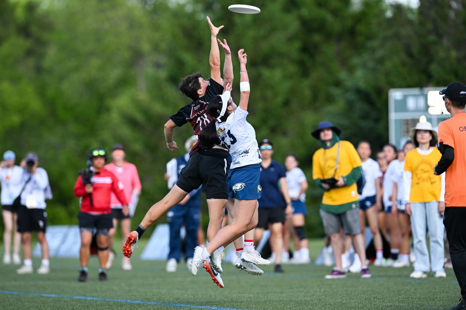 D-I Women's 2026 Defensive Player of the Year
